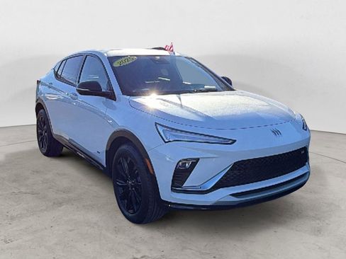 Certified 2025 Buick Envista Sport Touring image 1