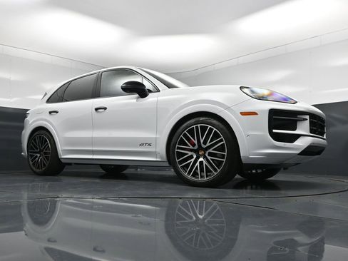 Certified 2025 Porsche Cayenne GTS AWD/4WD image 26