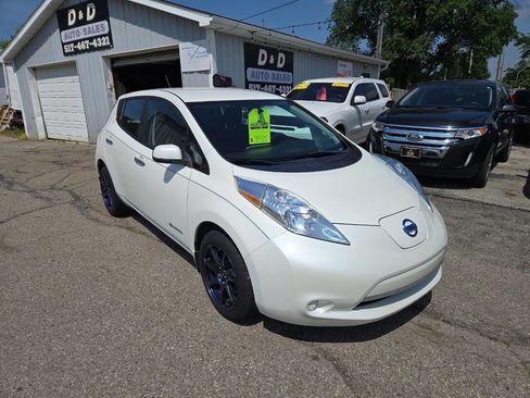 Used 2017 Nissan Leaf S w/ Charge Package image 2