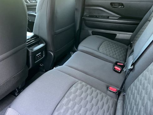 New 2026 Nissan Pathfinder SV image 5