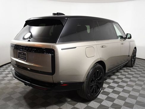 New 2026 Land Rover Range Rover Long Wheelbase SE AWD/4WD image 6