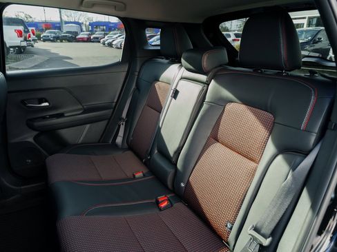 New 2026 Nissan Kicks SR image 21