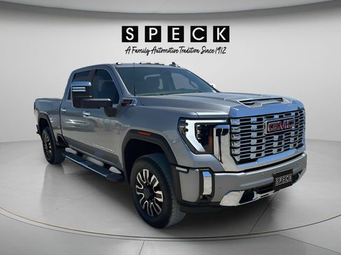Used 2024 GMC Sierra 2500 Denali w/ Denali Reserve Package AWD/4WD image 7