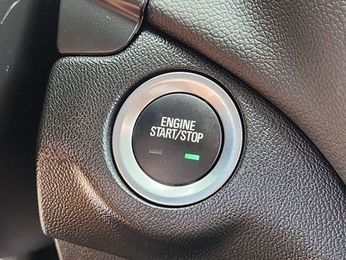 Used 2024 Chevrolet Equinox LT FWD image 20