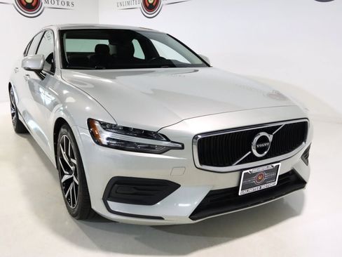 Used 2020 Volvo S60 T6 Momentum AWD/4WD image 22