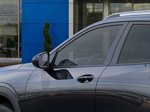 New 2026 Chevrolet Trax ACTIV w/ Sunroof Package FWD image 13