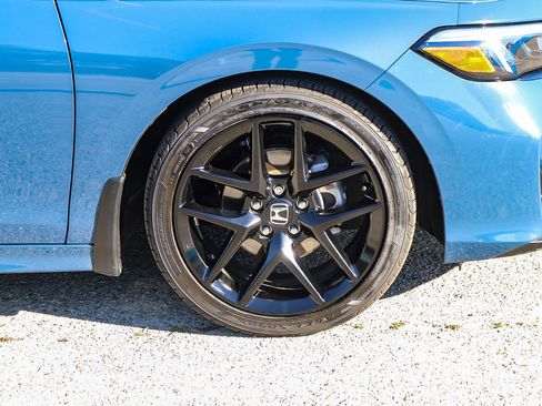 Certified 2025 Honda Civic Sport image 12