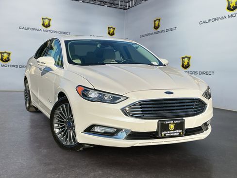 Used 2017 Ford Fusion Titanium image 3