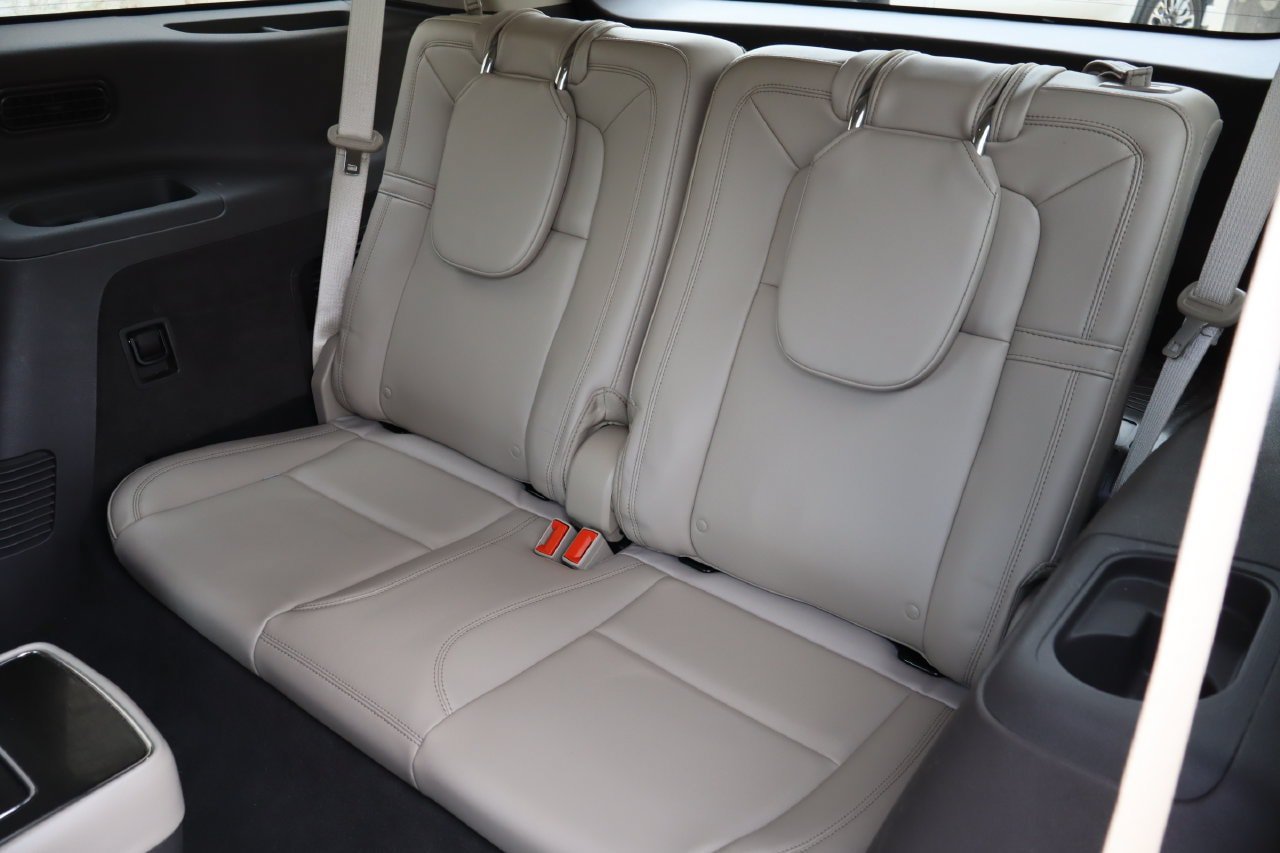 Used 2024 Lincoln Aviator Reserve w/ Equipment Group 201A RWD image 7