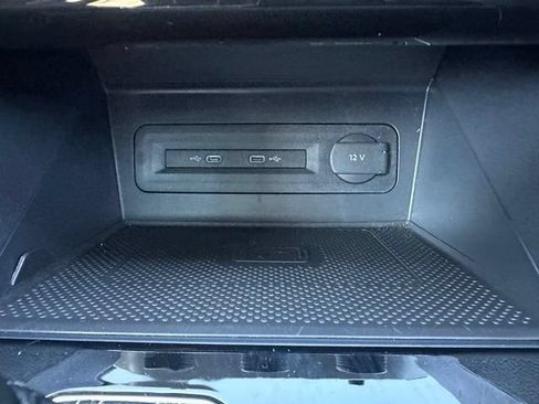 Used 2023 Volkswagen Atlas SE AWD/4WD image 40