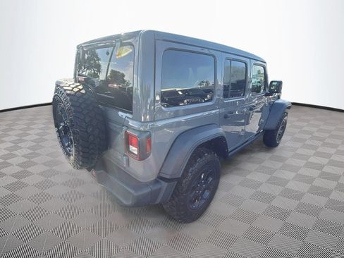 Certified 2023 Jeep Wrangler Unlimited w/ Sun & Screen Package AWD/4WD image 6