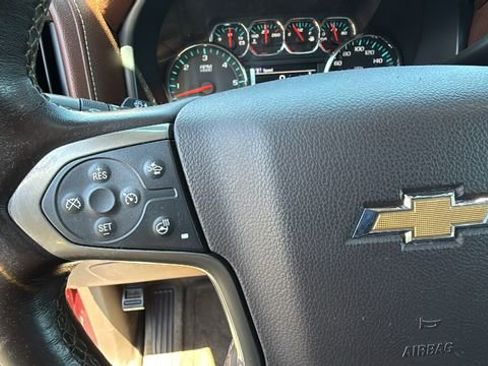Used 2016 Chevrolet Silverado 2500 High Country image 19