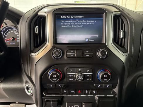 Used 2021 Chevrolet Silverado 1500 LT Trail Boss w/ Bed Protection Package AWD/4WD image 18