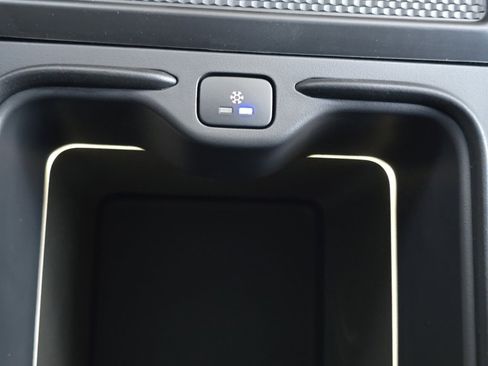 New 2025 Land Rover Range Rover SE image 12