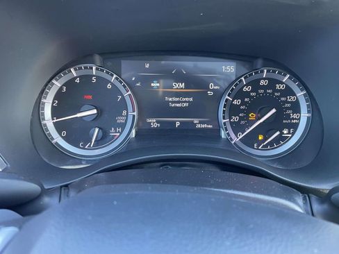 Used 2022 Toyota Highlander XLE image 38