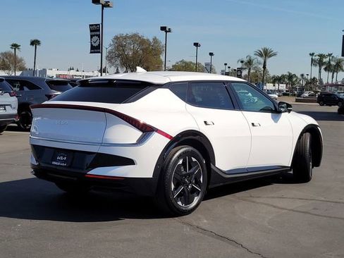 New 2025 Kia EV6 Wind image 5