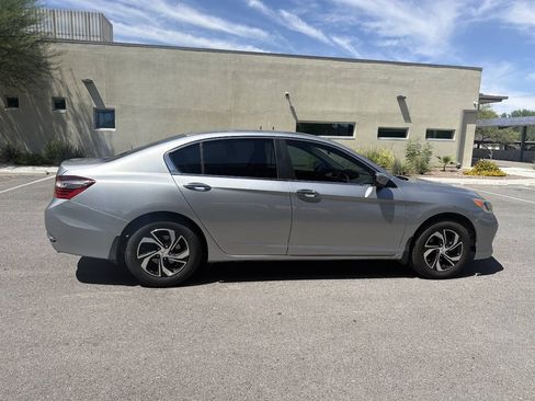 Used 2017 Honda Accord LX image 12