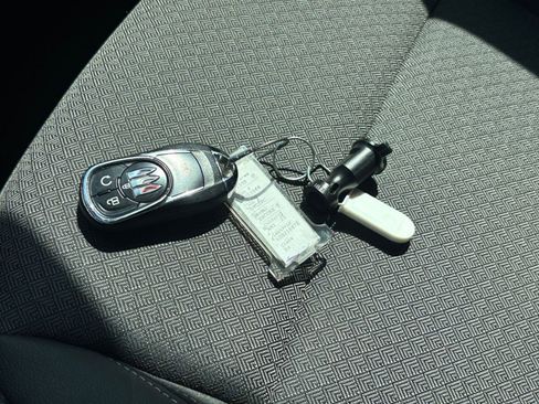 Used 2025 Buick Encore GX Preferred FWD image 18