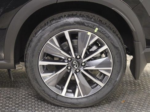 New 2026 INFINITI QX60 Luxe w/ Family Package image 21