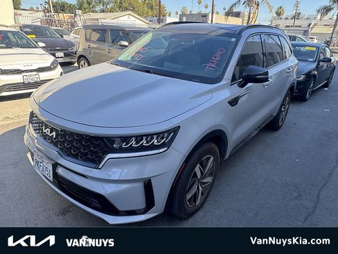 Used 2023 Kia Sorento EX w/ Panoramic Sunroof Package FWD image 1