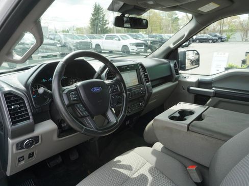 Used 2019 Ford F150 XLT w/ Equipment Group 302A Luxury AWD/4WD image 15