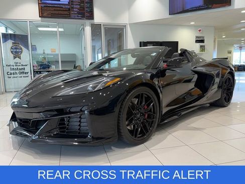 Used 2025 Chevrolet Corvette Z06 w/ Stealth Interior Trim Package RWD image 3