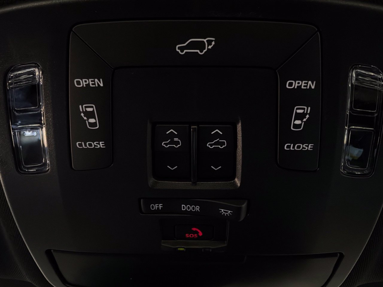 New 2026 Toyota Sienna XLE Woodland Edition AWD/4WD image 21