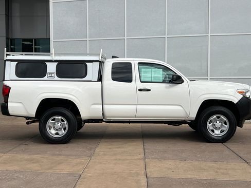 Certified 2021 Toyota Tacoma SR image 3