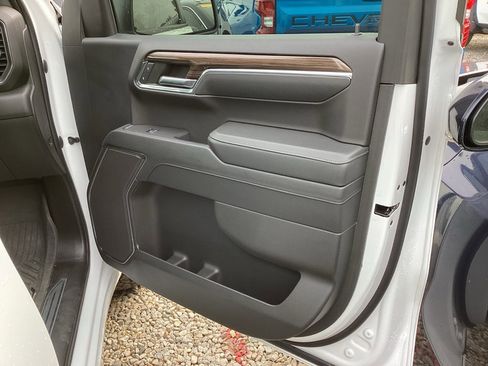 Used 2024 Chevrolet Silverado 1500 RST image 6