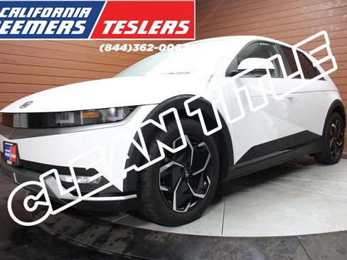 Used 2024 Hyundai Ioniq 5 SEL image 1