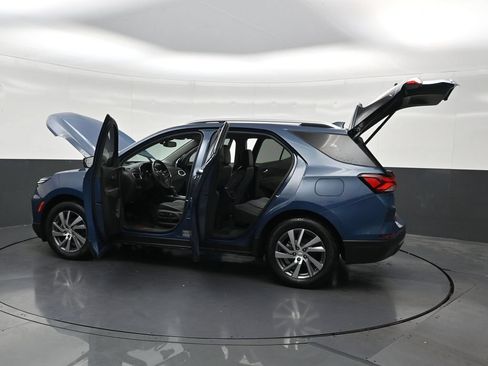 Used 2024 Chevrolet Equinox Premier FWD image 34