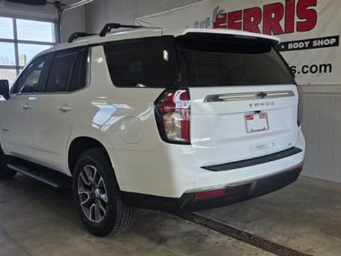 Used 2021 Chevrolet Tahoe LT w/ LT Signature Package image 3
