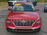 Used 2023 Hyundai Venue SEL image 2