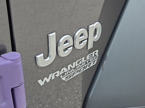 Used 2020 Jeep Wrangler Unlimited Sport S AWD/4WD image 8