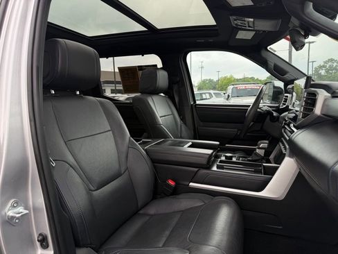Used 2023 Toyota Tundra Platinum AWD/4WD image 31