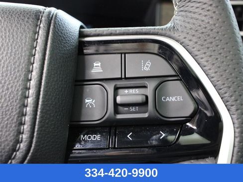 Used 2025 Toyota Sequoia Capstone image 28