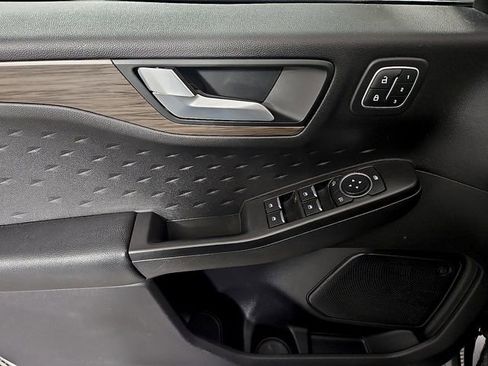 Certified 2020 Ford Escape Titanium w/ Titanium Premium Package 2.0 image 13