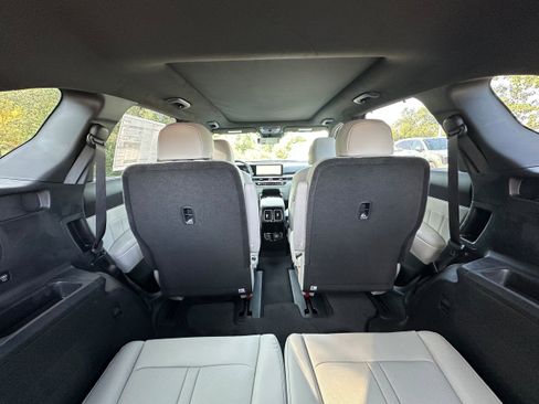 New 2025 Kia Sorento SX Prestige image 14