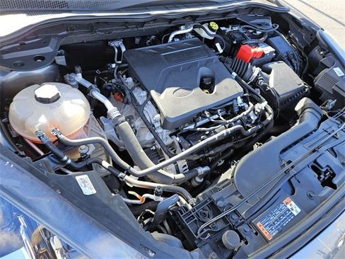 Used 2020 Ford Escape SE image 18