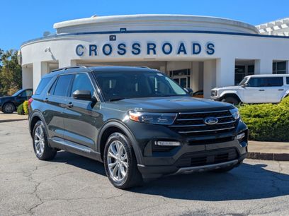 Certified 2022 Ford Explorer XLT w/ Equipment Group 202A