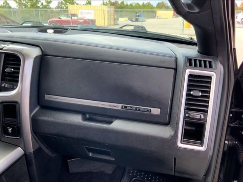 Used 2016 RAM 1500 Limited image 17