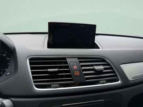 Used 2018 Audi Q3 2.0T Premium Plus w/ Premium Plus Package image 23