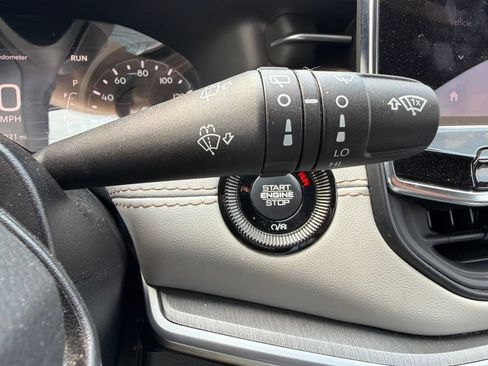 Used 2025 Jeep Compass Limited AWD/4WD image 26