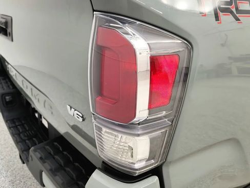 Used 2023 Toyota Tacoma TRD Off-Road image 15