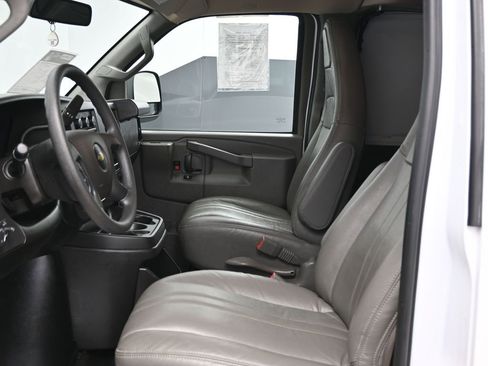 Used 2024 Chevrolet Express 3500 Extended w/ Driver Convenience Package image 19