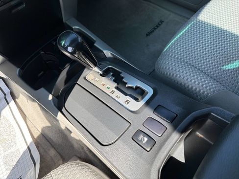 Used 2007 Toyota 4Runner SR5 AWD/4WD image 29