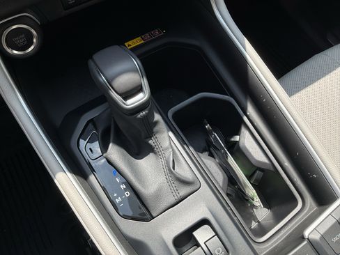 Used 2025 Toyota Grand Highlander FWD image 26