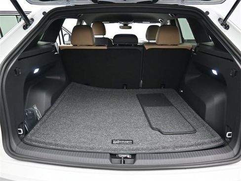 New 2026 Volkswagen Atlas Cross Sport SE image 12