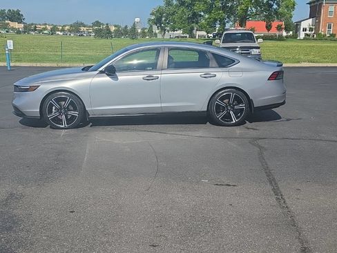 Certified 2025 Honda Accord Sport image 4