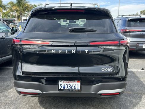 Certified 2026 INFINITI QX60 Luxe w/ Family Package image 6